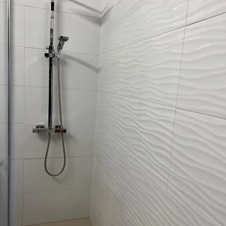 By The Beach, Sea View Lägenhet *