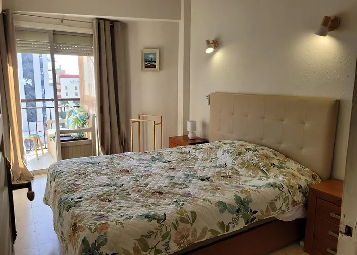 Apartamento By The Beach, Sea View *